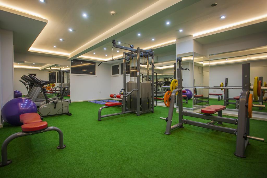 Kleopatra Ada Hotell