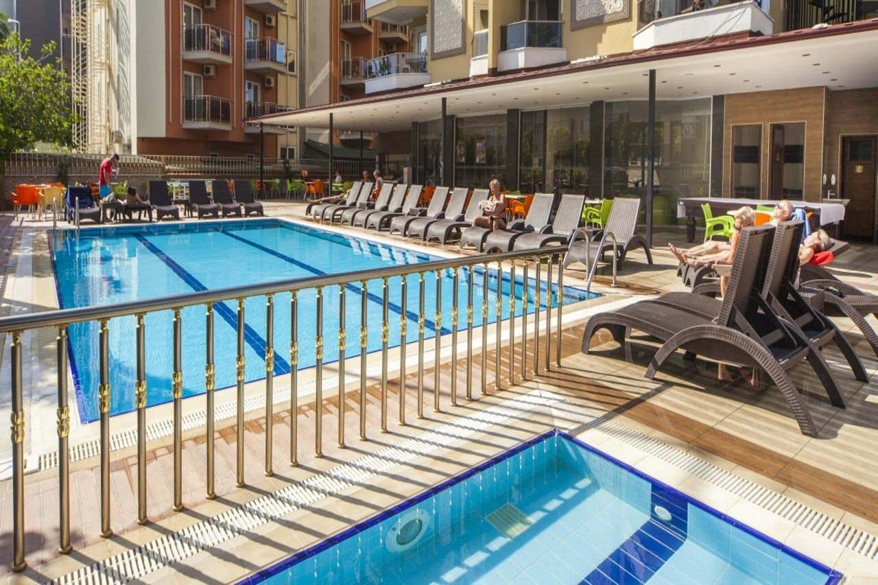 Kleopatra Ada Hotell